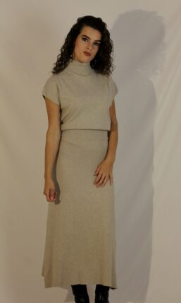 Alternative view of diva set (top+rok)